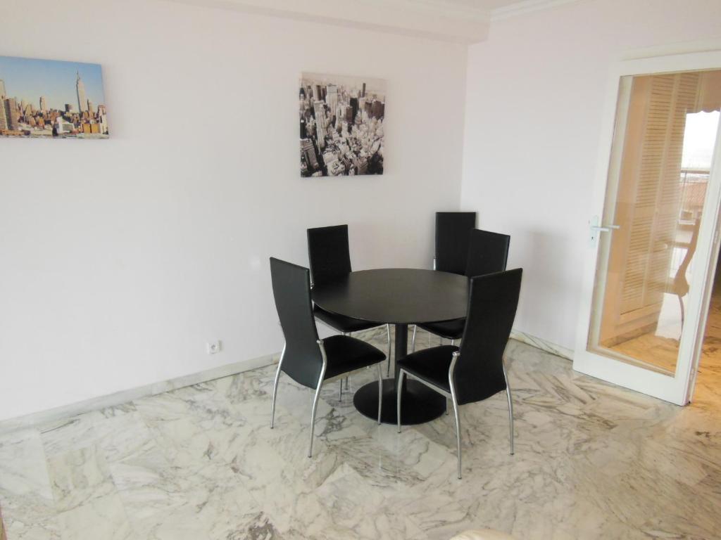 2, 3 And 4 Bedroom Sea View Forville Apartments 5 Mins From The Palais Cannes Chambre photo
